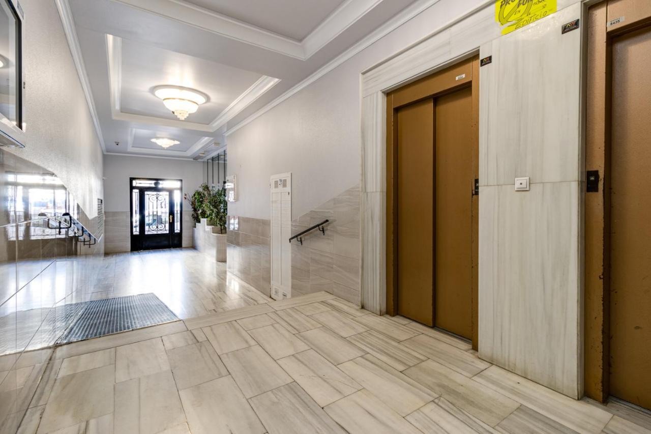 Apartamento Caballero De Rodas Torrevieja Exterior photo